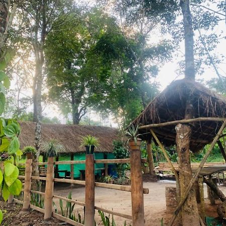 Kailasa Stays Chegāt Buitenkant foto