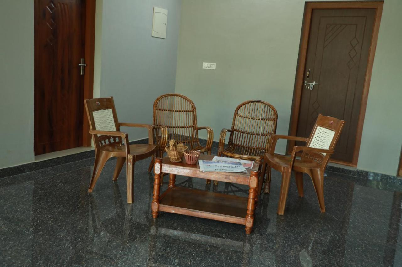 Kailasa Stays Chegāt Buitenkant foto