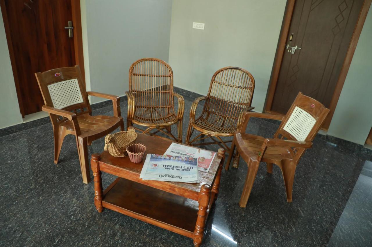 Kailasa Stays Chegāt Buitenkant foto